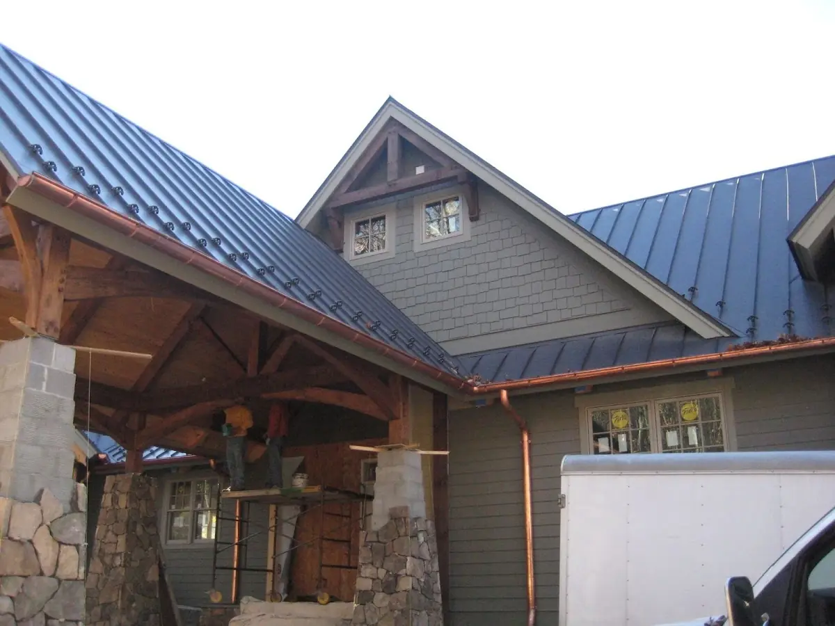 Craftsman Roofing team delivering quality roofing work in Tasker